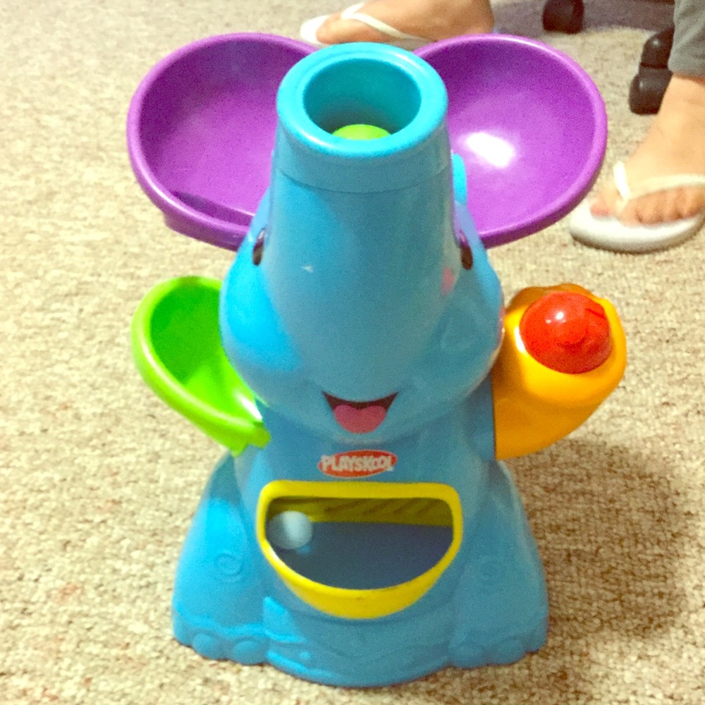 Playskool Poppin Park Elefun Busy Ball Popper Toy